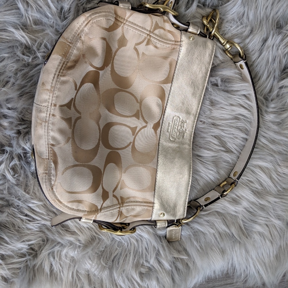 Authentic Coach Monogram Shoulder Handbag - Picture 3 of 8